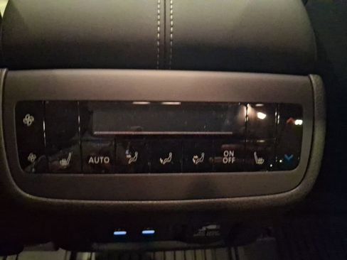 New 2026 Nissan Pathfinder Platinum FWD image 33