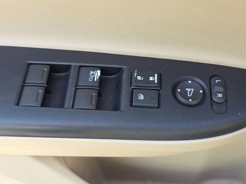 Used 2017 Honda Accord LX image 30