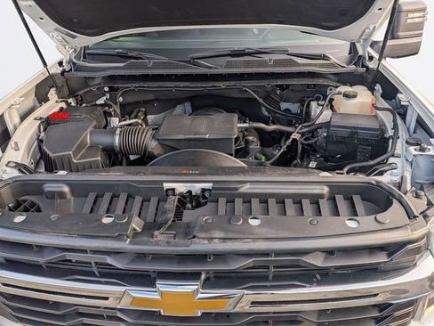 Certified 2024 Chevrolet Silverado 2500 LT w/ Convenience Package image 38