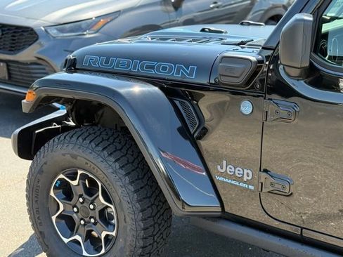 Used 2023 Jeep Wrangler Unlimited Rubicon 4xe w/ Cold Weather Group AWD/4WD image 48