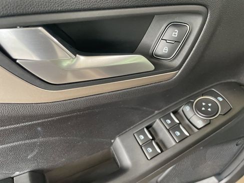 Used 2021 Ford Escape SEL AWD/4WD image 16