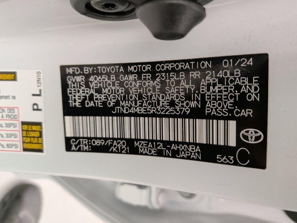 Used 2024 Toyota Corolla SE w/ SE Package FWD image 41