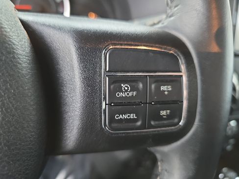 Used 2017 Jeep Wrangler Rubicon w/ Power Convenience Group image 17