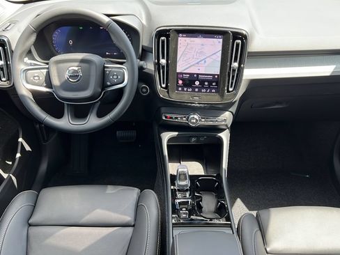 New 2026 Volvo XC40 B5 Plus w/ Climate Package AWD/4WD image 10