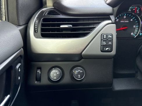 Used 2019 Chevrolet Tahoe LT AWD/4WD image 16