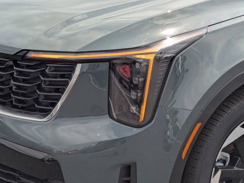 New 2026 Kia Sorento EX FWD image 10