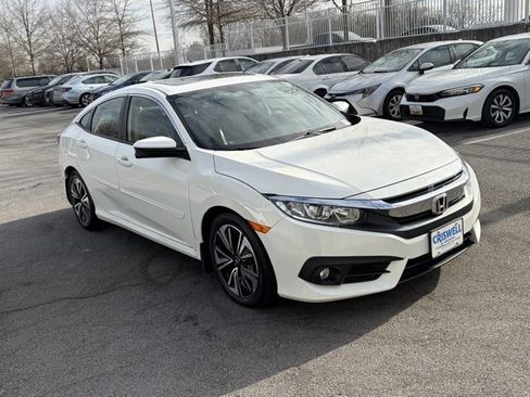 Used 2018 Honda Civic EX-L image 2