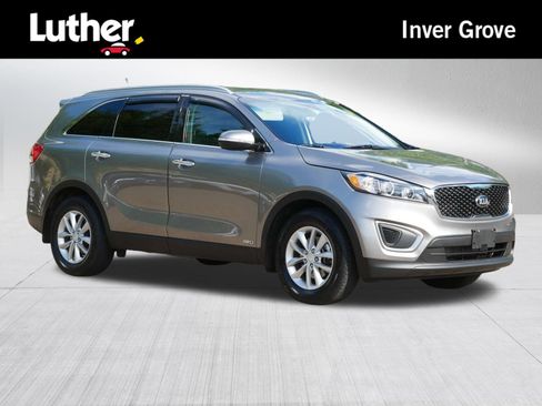Used 2017 Kia Sorento AWD image 1