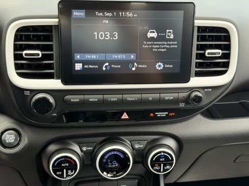 New 2026 Hyundai Venue SEL FWD image 19