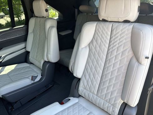 New 2025 Cadillac Escalade IQ Luxury 1 AWD/4WD image 13