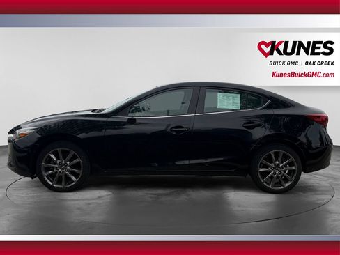 Used 2018 MAZDA MAZDA3 Touring FWD image 6