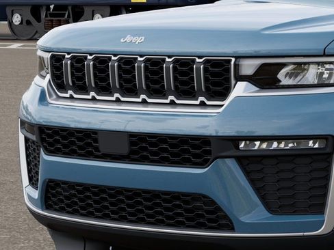 New 2026 Jeep Grand Cherokee L Limited RWD image 11
