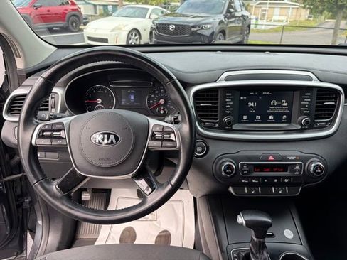 Used 2020 Kia Sorento S AWD/4WD image 18