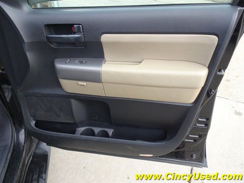 Used 2012 Toyota Sequoia SR5 AWD/4WD image 25