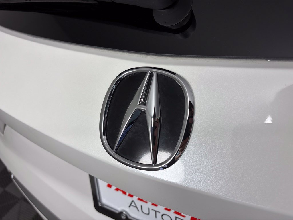 Certified 2026 Acura MDX w/ Technology Package FWD image 27