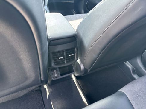 Used 2025 Kia Seltos S FWD image 24