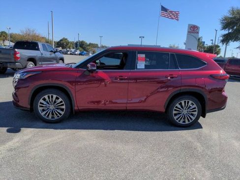 Used 2022 Toyota Highlander Platinum AWD/4WD image 7