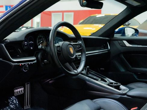 Used 2022 Porsche 911 Turbo image 18
