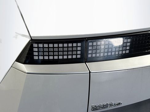 Used 2024 Hyundai Ioniq 5 SEL image 36