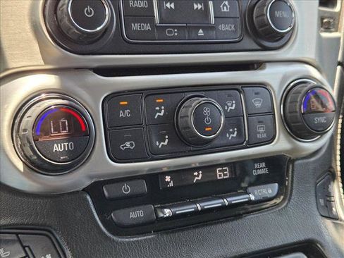 Used 2019 GMC Yukon XL SLT AWD/4WD image 16