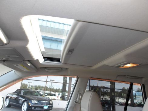 Used 2012 Suzuki Grand Vitara Limited AWD/4WD image 14
