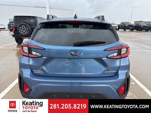 Used 2024 Subaru Crosstrek 2.0i Premium image 6