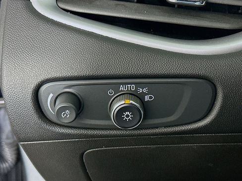 Used 2024 Chevrolet Malibu LT image 17