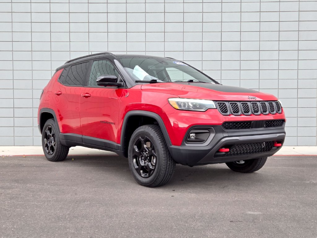 Used 2023 Jeep Compass Trailhawk w/ Trailhawk Elite Group AWD/4WD image 6