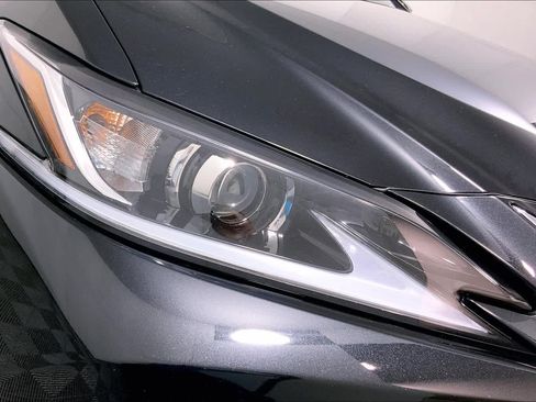Used 2019 Lexus ES 350 w/ Accessory Package 2 FWD image 28