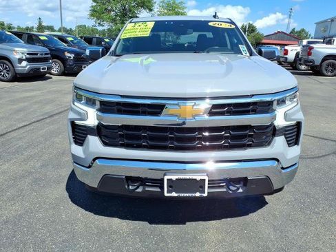 Used 2024 Chevrolet Silverado 1500 LT AWD/4WD image 2