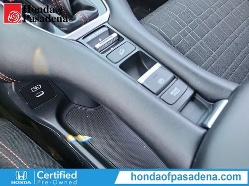 Certified 2025 Honda HR-V Sport image 18