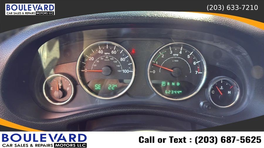 Used 2016 Jeep Wrangler Unlimited Sahara AWD/4WD image 18