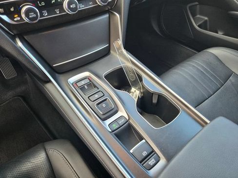 Used 2024 Honda Accord LX image 19