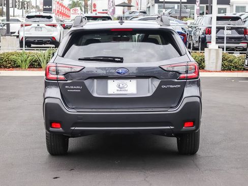 Certified 2025 Subaru Outback Premium AWD/4WD image 6