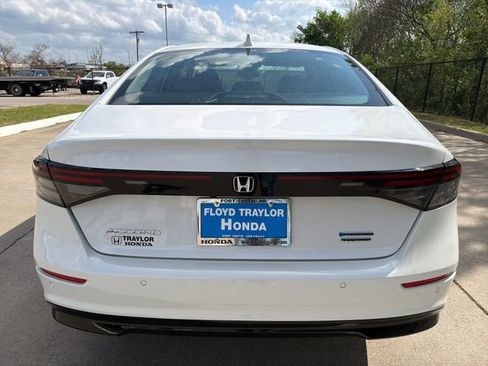 New 2026 Honda Accord Touring image 4