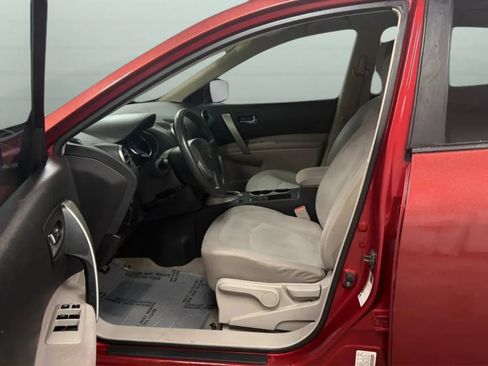 Used 2014 Nissan Rogue S AWD/4WD image 18