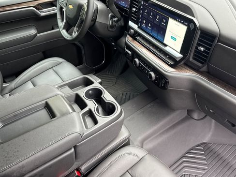 New 2026 Chevrolet Silverado 1500 LT w/ Z71 Off-Road Package image 13