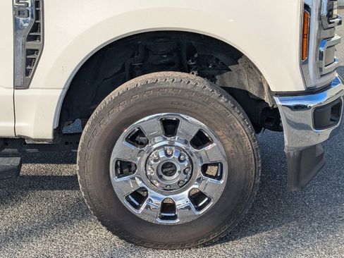 Used 2024 Ford F250 Lariat w/ Chrome Package image 11