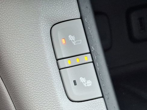 Certified 2017 GMC Acadia SLT FWD image 26