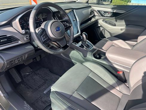 Used 2025 Subaru Outback Onyx Edition XT AWD/4WD image 15