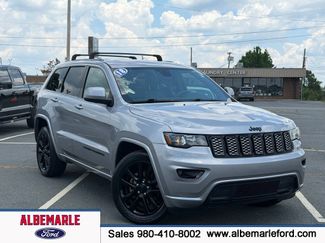 Used 2018 Jeep Grand Cherokee Altitude RWD video 1