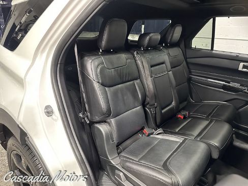 Used 2021 Ford Explorer ST w/ Equipment Group 401A AWD/4WD image 16