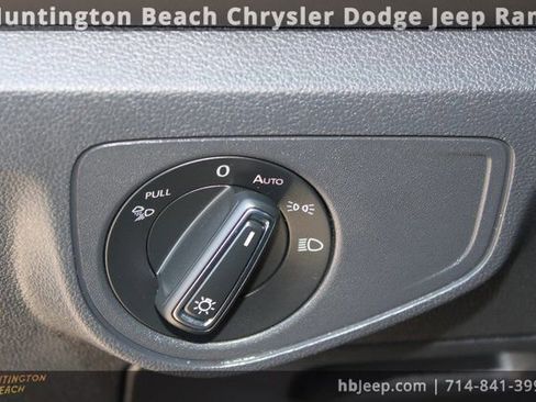 Used 2020 Volkswagen Atlas Cross Sport SEL image 13