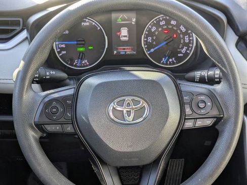 Used 2021 Toyota RAV4 XLE image 13