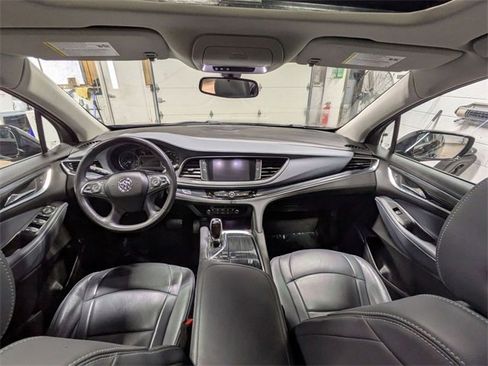 Certified 2019 Buick Enclave Essence image 27