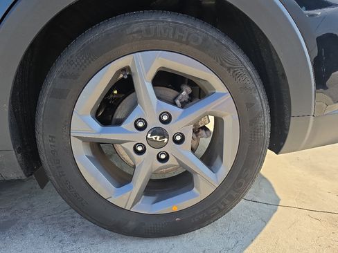 Used 2025 Kia K4 FWD image 18