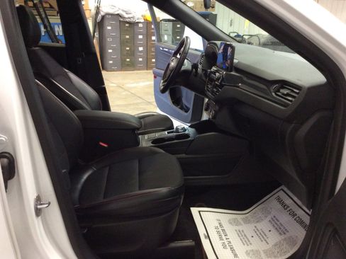 Used 2023 Ford Escape ST-Line Select image 34