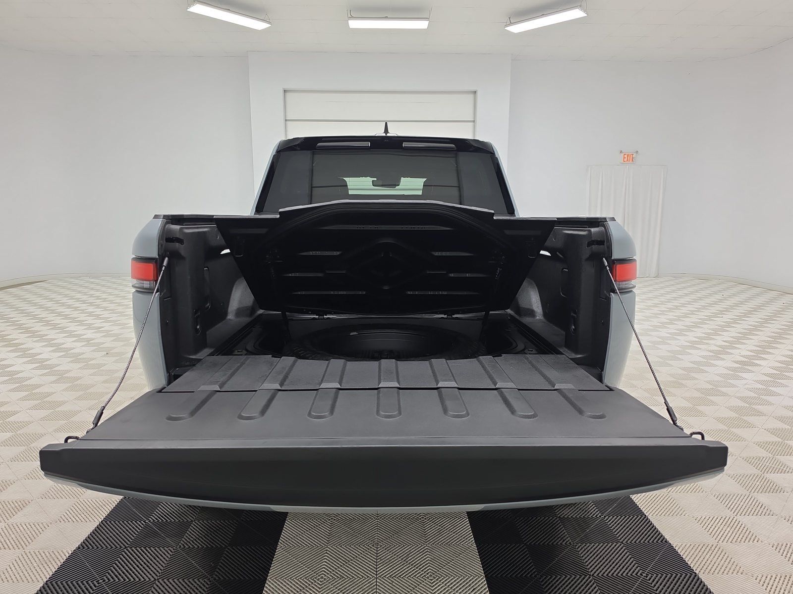 Used 2023 Rivian R1T Adventure Quad AWD/4WD image 15