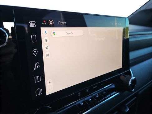 Used 2024 Chevrolet Colorado Trail Boss w/ Technology Package image 12