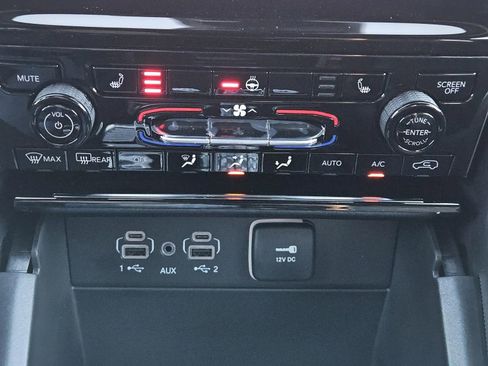 New 2025 Jeep Grand Cherokee Limited image 12